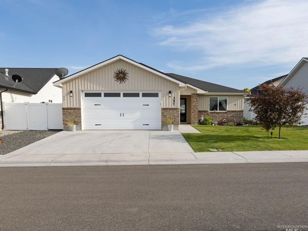 357 Oriole Ave, Twin Falls, ID 83301