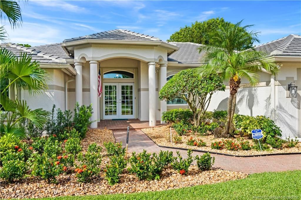 2601 SW Mayacoo Way, Palm City, FL 34990 Photo