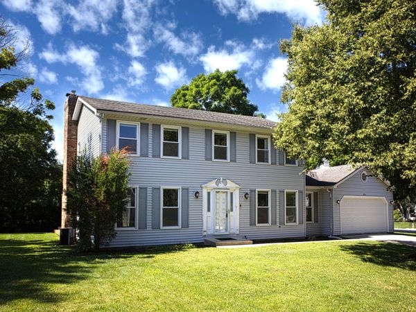 2711 Valley Forge Road, Lisle, IL 60532