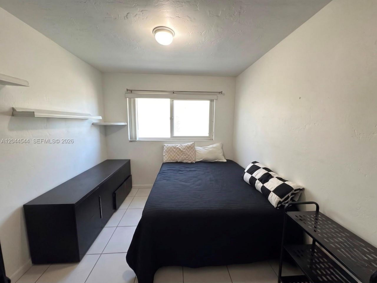974 SE 1st St, Unit 974, Hialeah, FL 33010 Photo