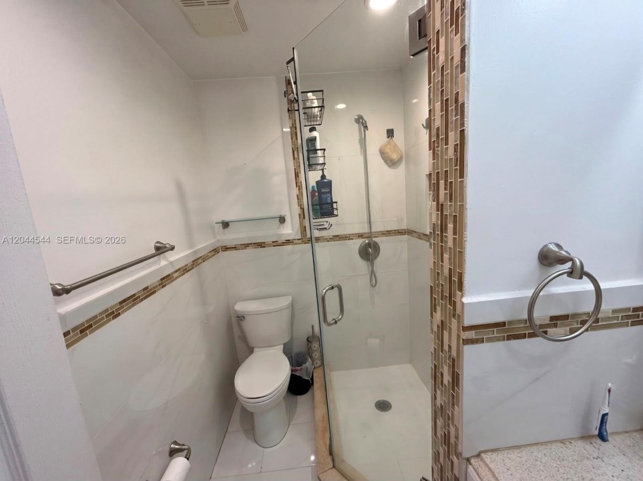 974 SE 1st St, Unit 974, Hialeah, FL 33010 Photo