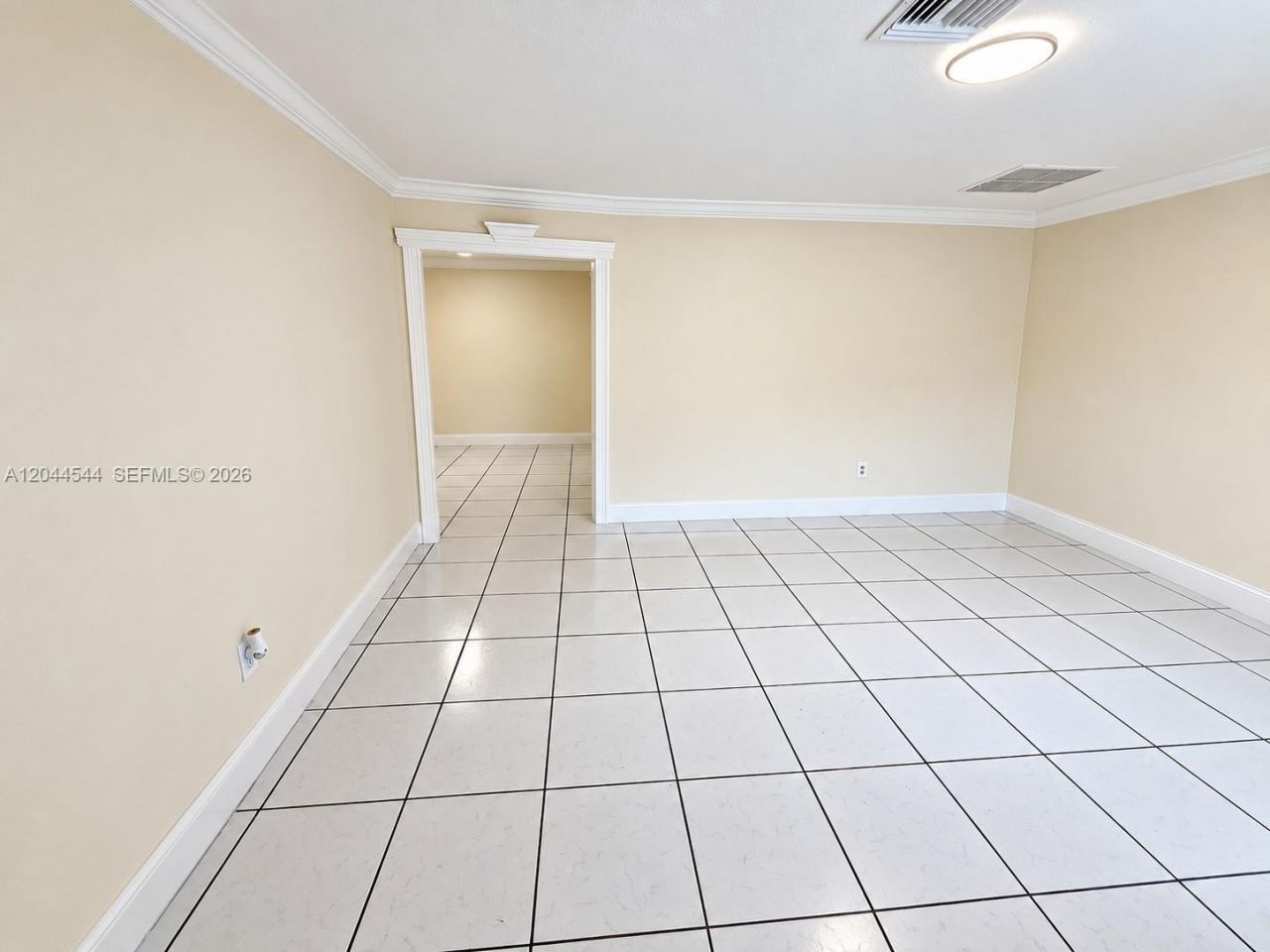 974 SE 1st St, Unit 974, Hialeah, FL 33010 Photo