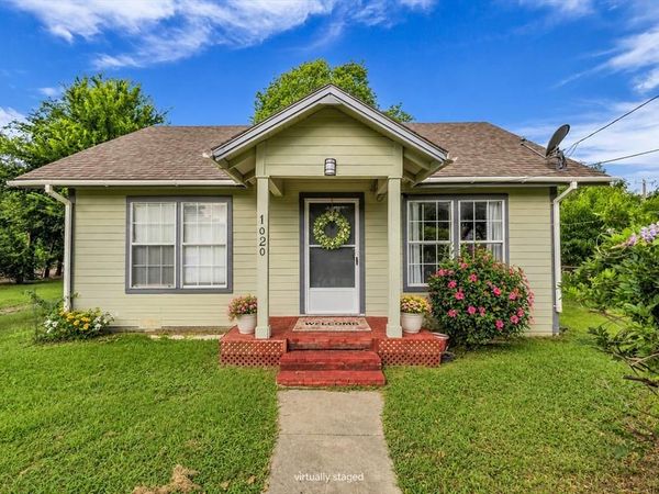 1020 Fisher Street , Bellmead, TX 76705