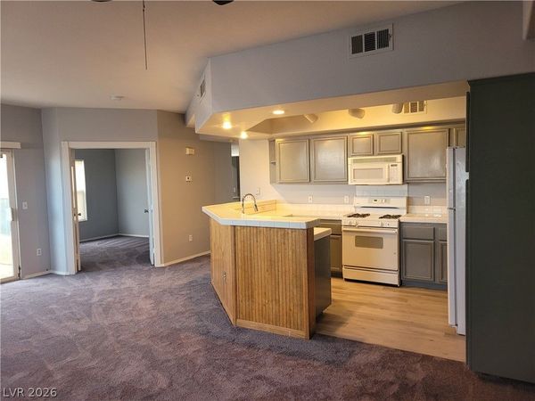 6917 COBRE AZUL Avenue, Unit 202, Las Vegas, NV 89108