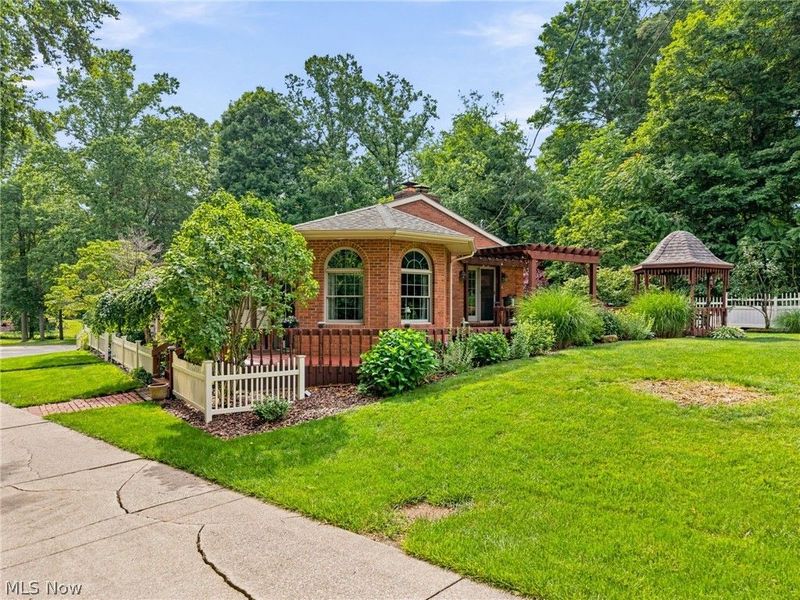1600 Deerford Avenue SW, Massillon, OH 44647 Photo 2