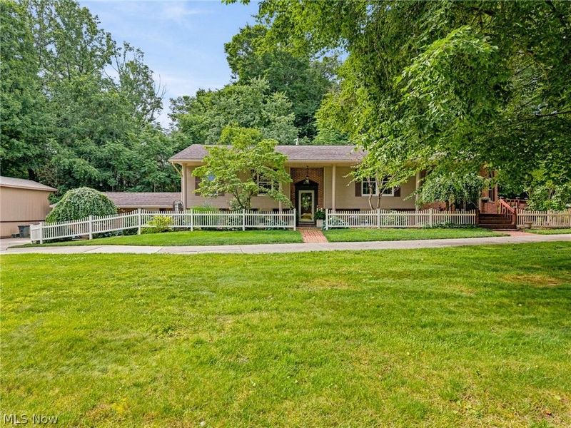 1600 Deerford Avenue SW, Massillon, OH 44647 Photo 3