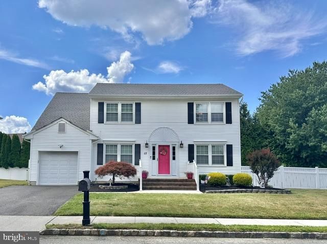 17 Reid Way, Freehold, NJ 07728 Main Photo