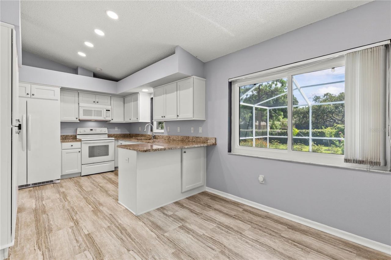 9447 Ashley Drive , Weeki Wachee, FL 34613 Photo