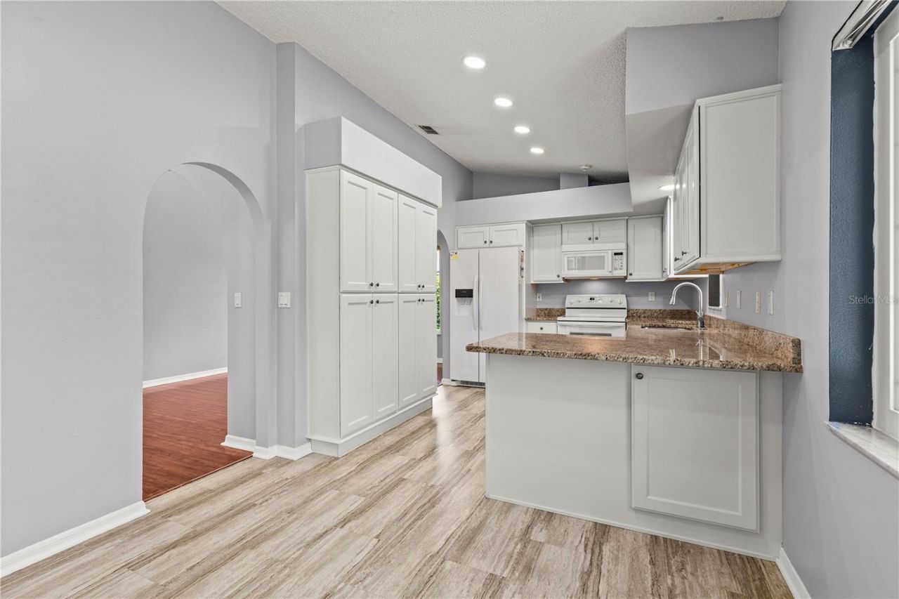 9447 Ashley Drive , Weeki Wachee, FL 34613 Photo