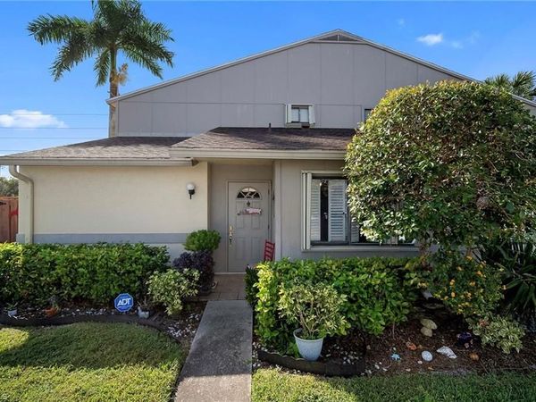 5272 Cedarbend DR , Unit 1, FORT MYERS, FL 33919