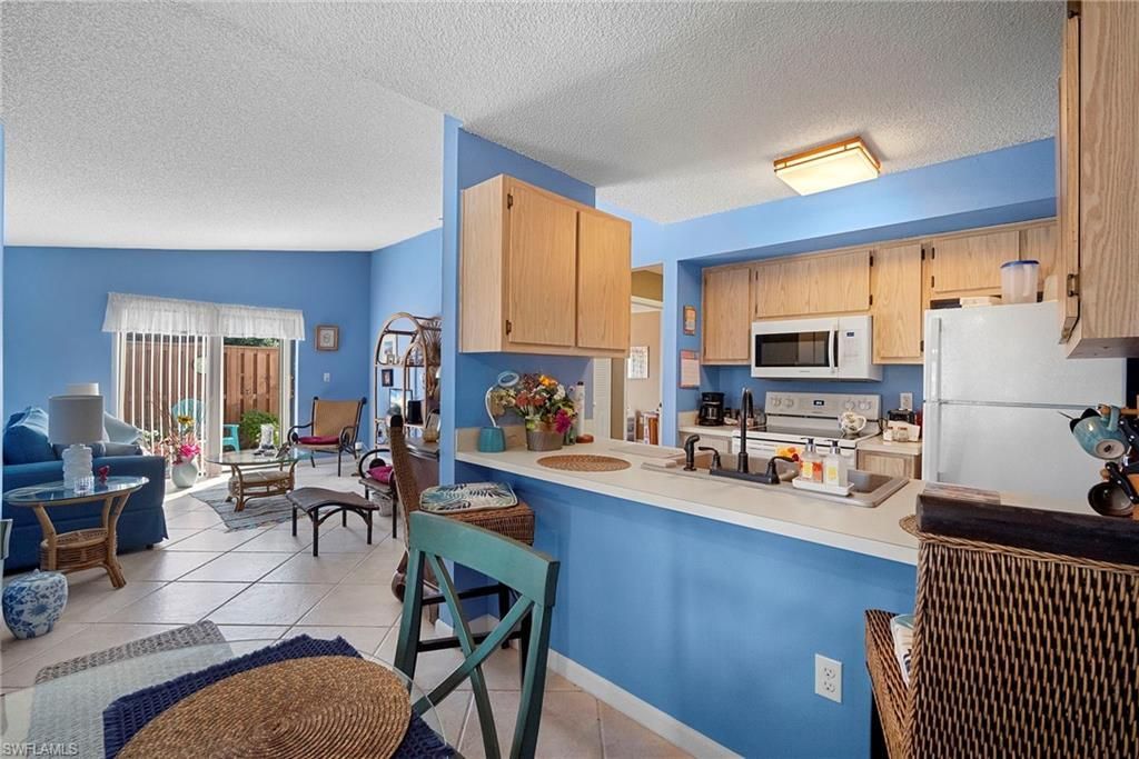 5272 Cedarbend Dr , Unit 1, Fort Myers, FL 33919 Photo