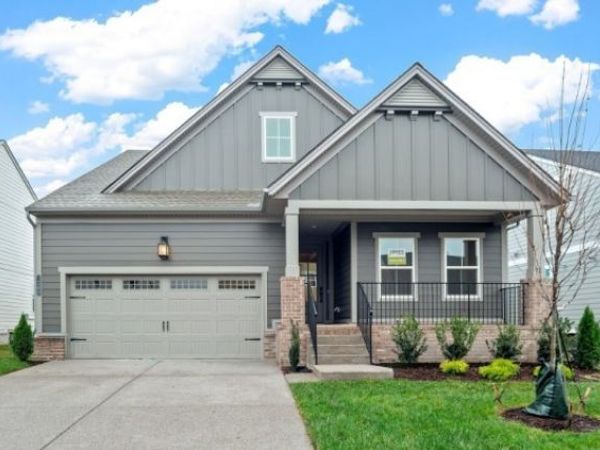 1065 Cherry Tree Dr , Mount Juliet, TN 37122
