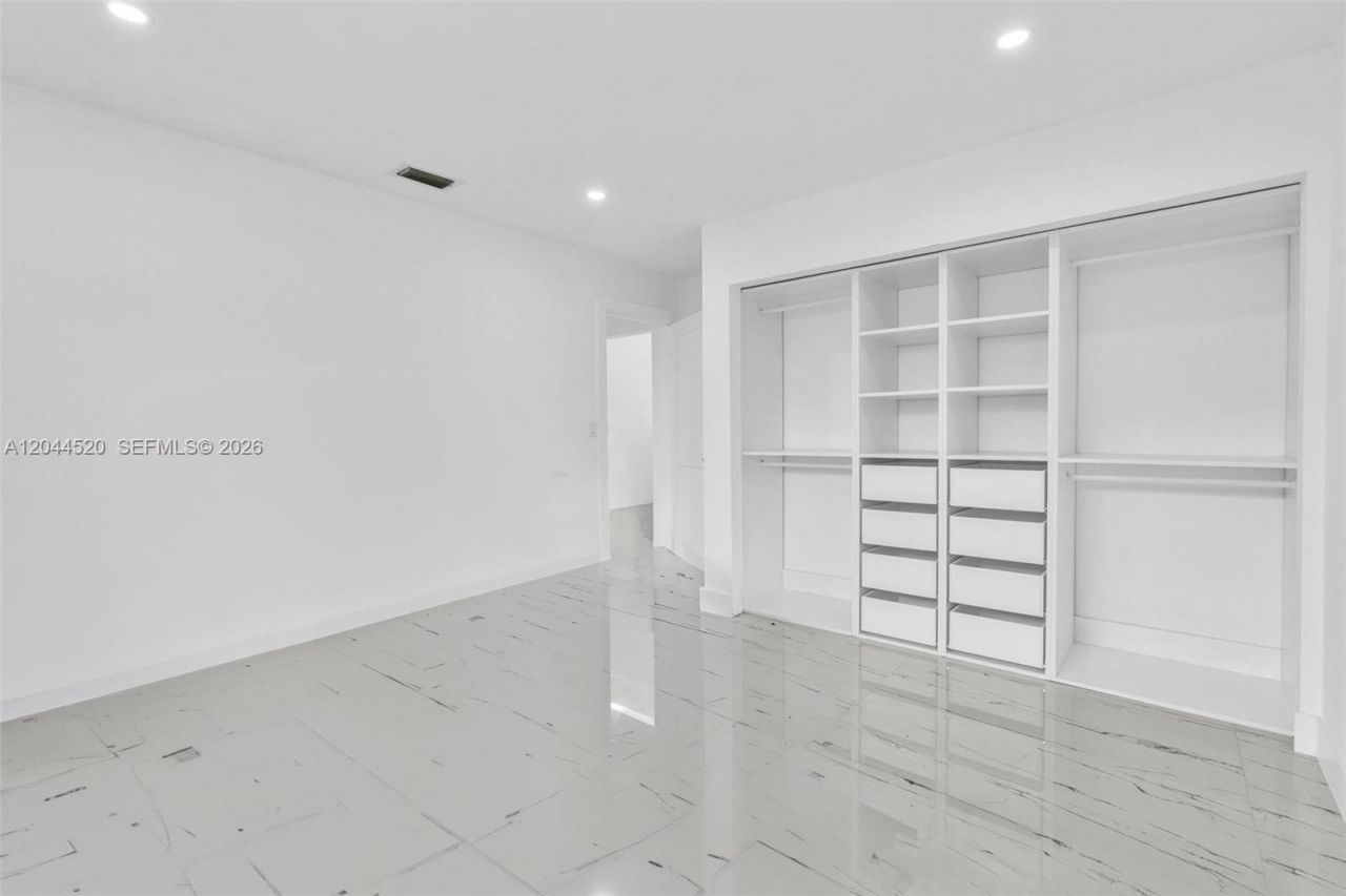 8858 Harding Ave , Surfside, FL 33154 Photo