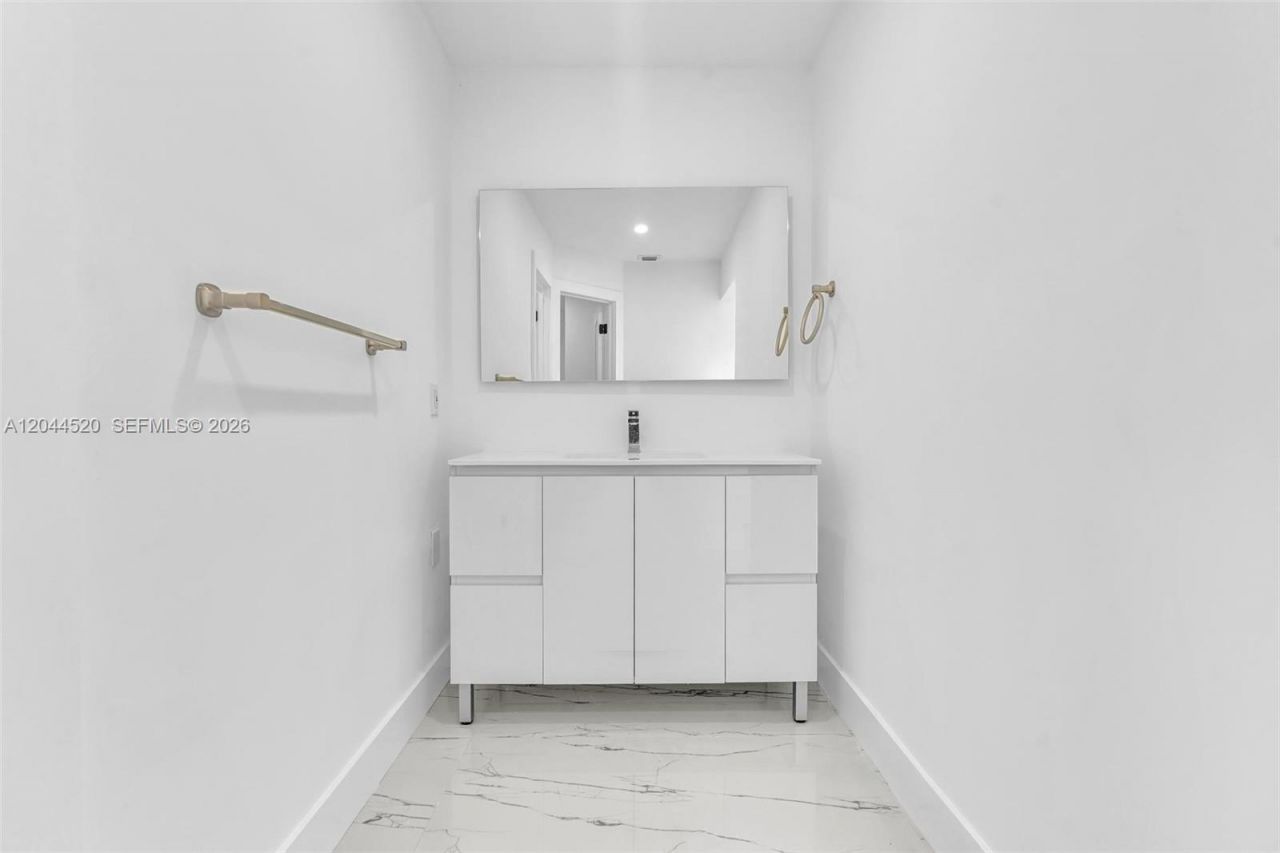 8858 Harding Ave , Surfside, FL 33154 Photo