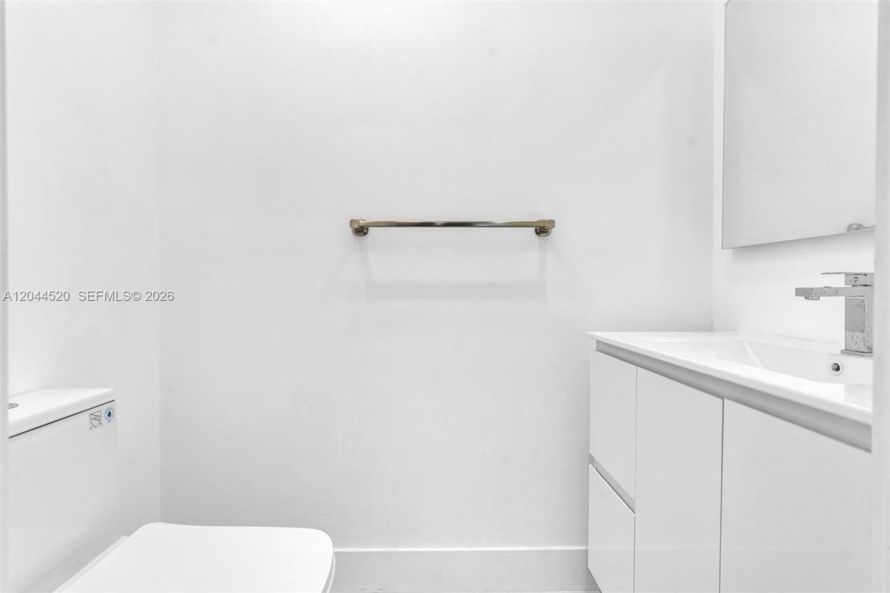 8858 Harding Ave , Surfside, FL 33154 Photo