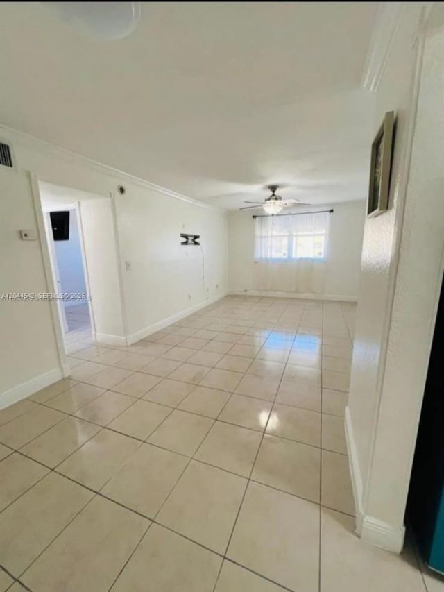 606 W 81st St , Unit 224, Hialeah, FL 33014 Photo