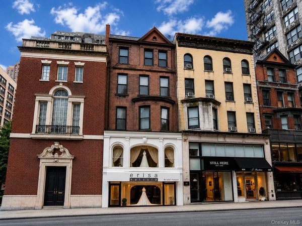 907 Madison Avenue , New York (Manhattan), NY 10021