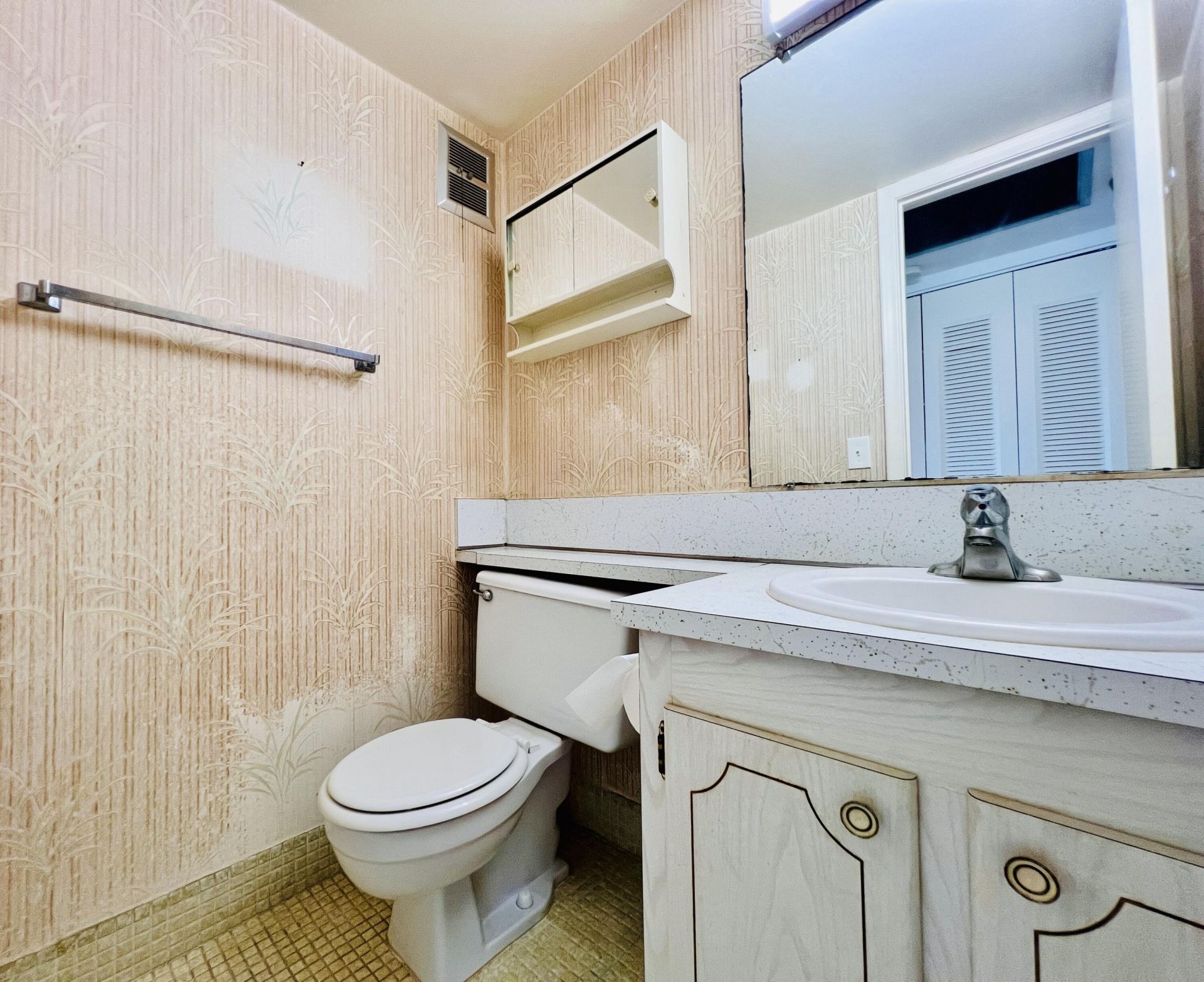 339 Windsor O, West Palm Beach, FL 33417 Photo