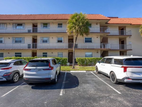 700 SE 6th Avenue, Unit 107, Deerfield Beach, FL 33441