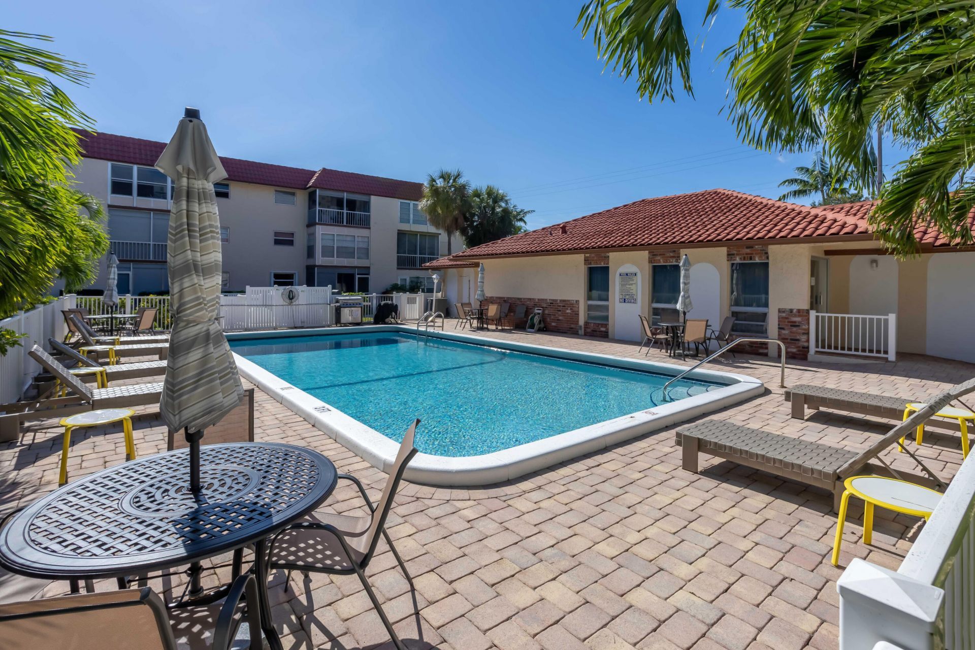 700 SE 6th Avenue, Unit 107, Deerfield Beach, FL 33441 Photo