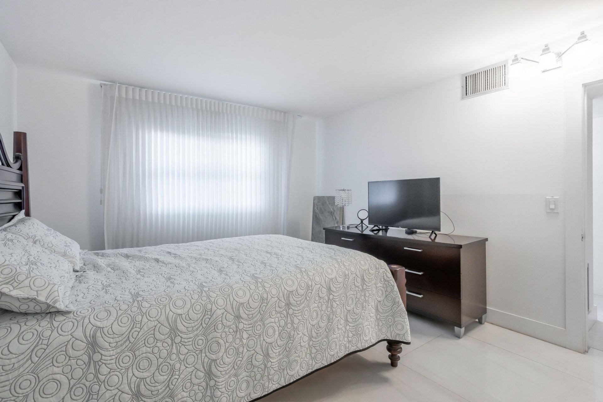 700 SE 6th Avenue, Unit 107, Deerfield Beach, FL 33441 Photo