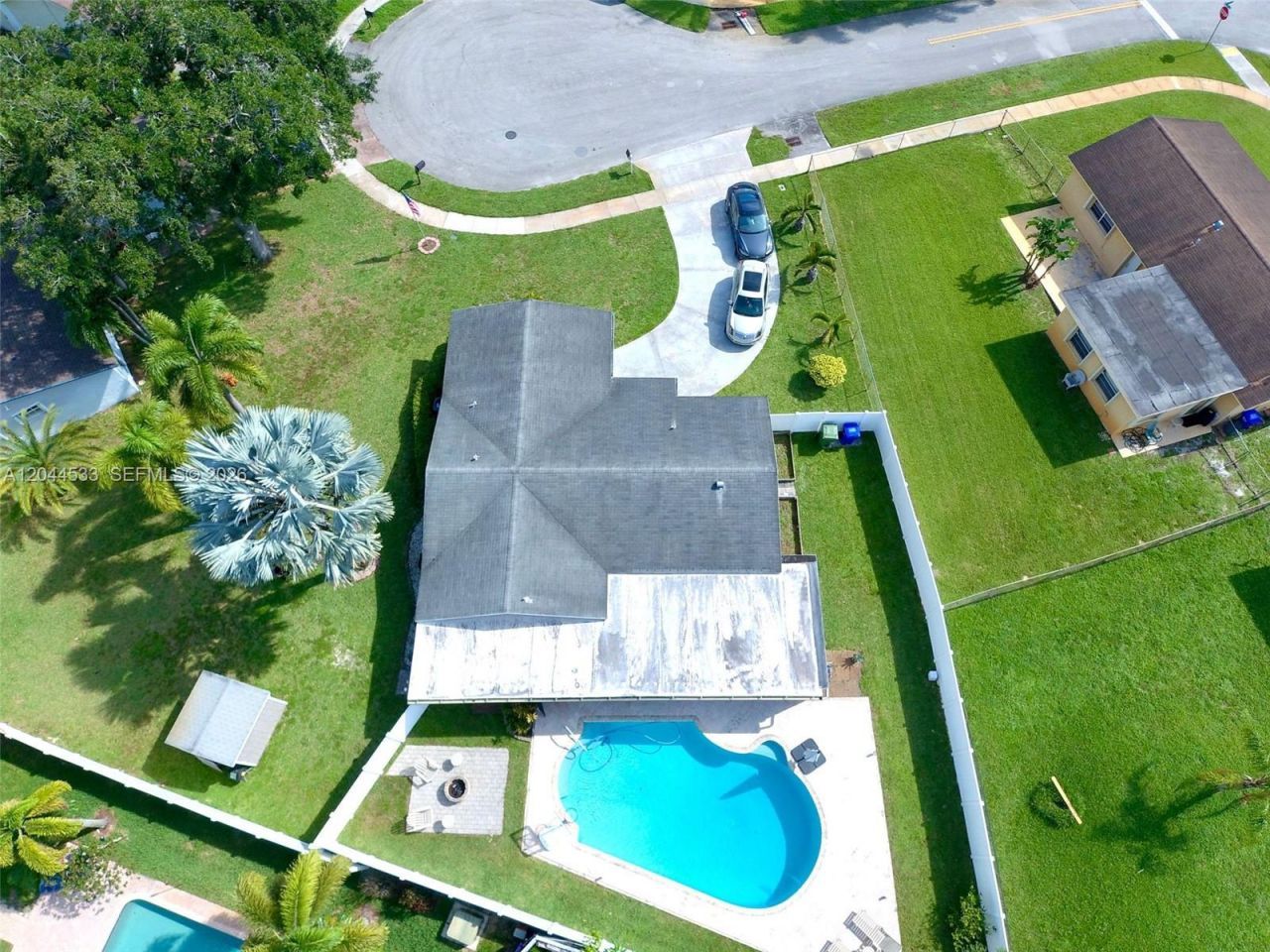 9820 NW 7th St, Pembroke Pines, FL 33024 Photo