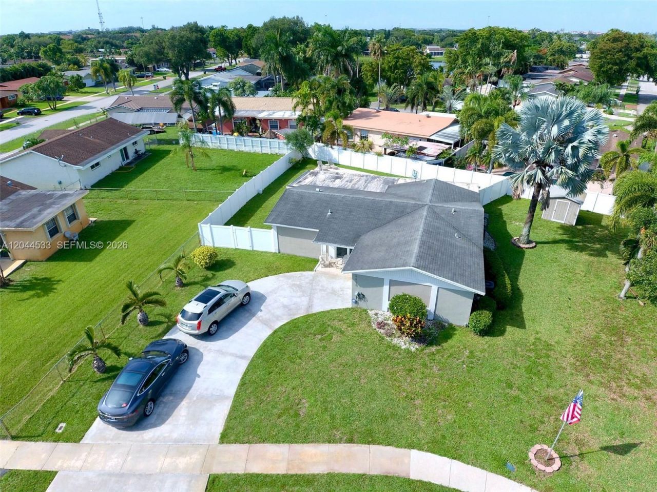 9820 NW 7th St, Pembroke Pines, FL 33024 Photo