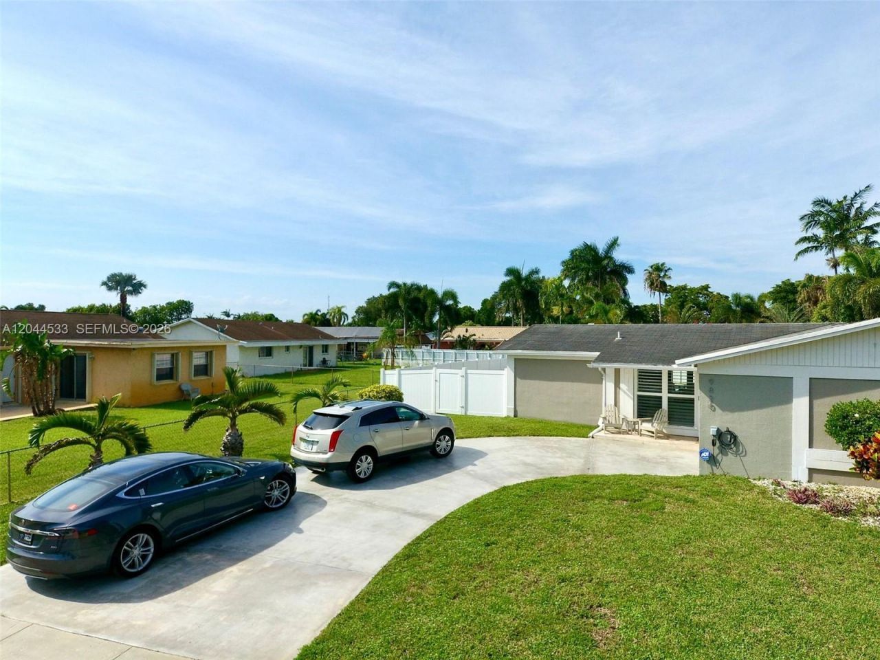9820 NW 7th St, Pembroke Pines, FL 33024 Photo