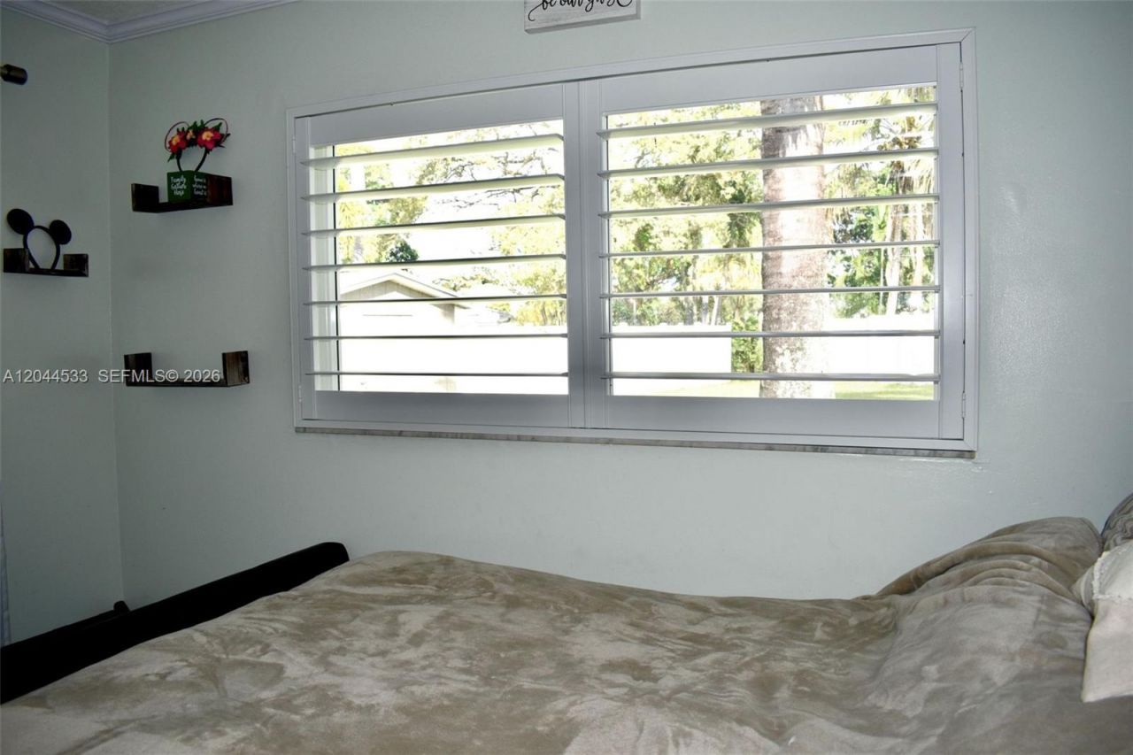 9820 NW 7th St, Pembroke Pines, FL 33024 Photo