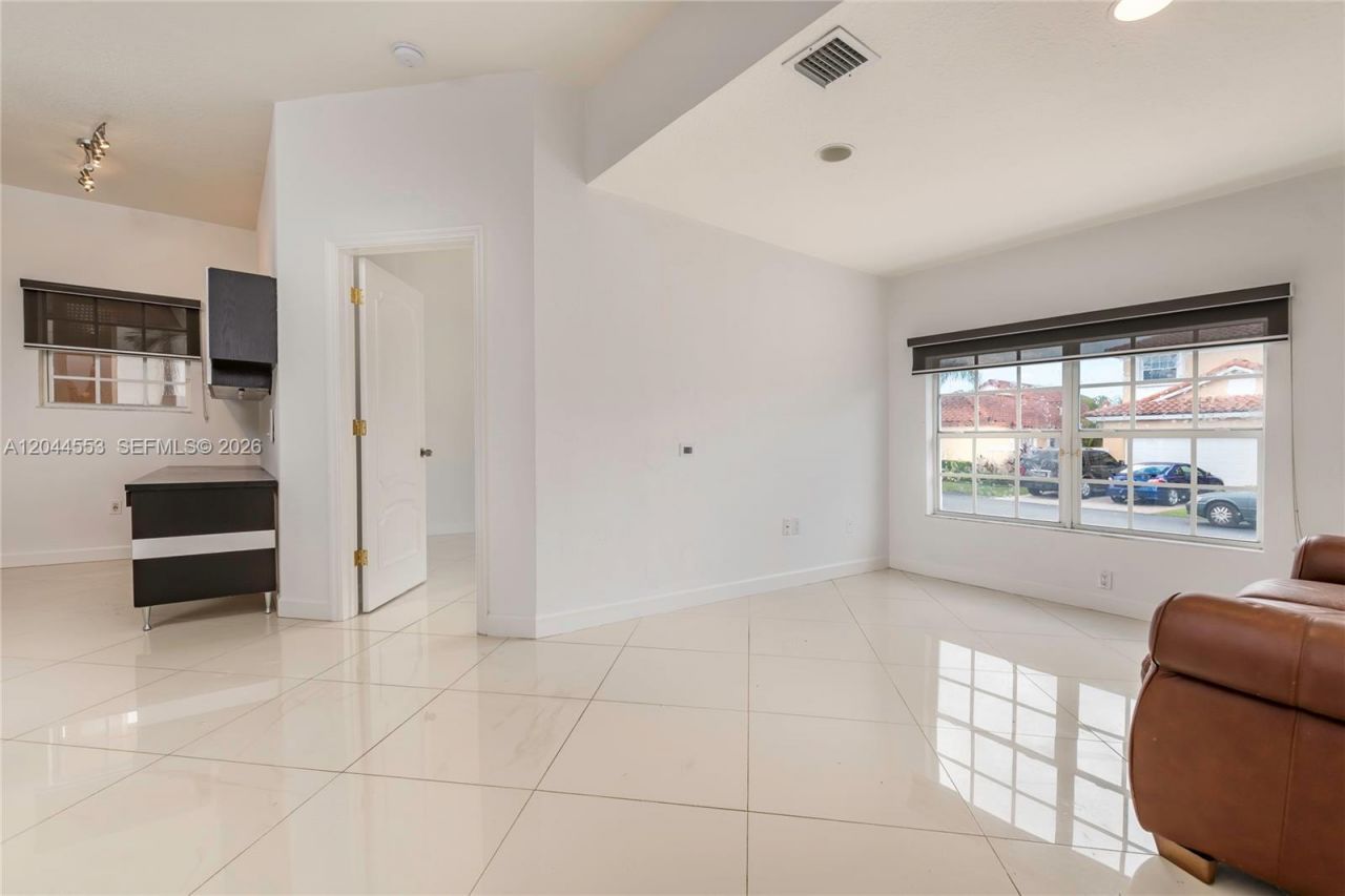 5132 NW 106th Ave , Doral, FL 33178 Photo