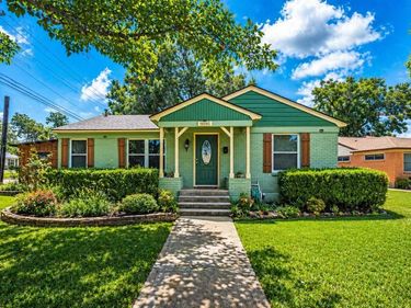 10382 Newcombe Drive, Dallas, TX 75228