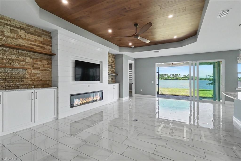 355 Spring Hill Lake Loop , Cape Coral, FL 33993 Photo