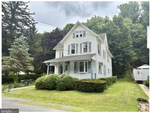 34 WOODLAND AVENUE, MOHNTON, PA 19540