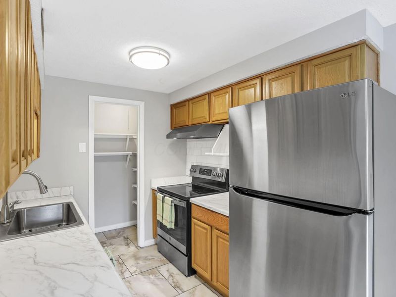 2783 Avati Drive, Unit G2, Columbus, OH 43207 Photo 11