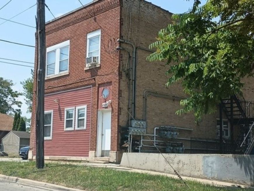 Main Photo