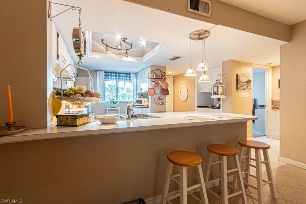 130 Cypress Way E, Unit 1, Naples, FL 34110 Photo