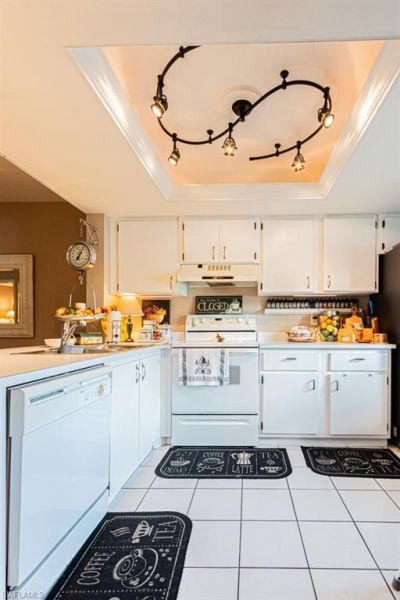 130 Cypress Way E, Unit 1, Naples, FL 34110 Photo