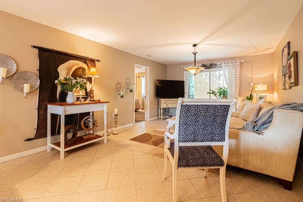 130 Cypress Way E, Unit 1, Naples, FL 34110 Photo