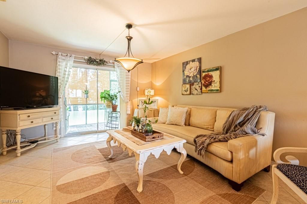 130 Cypress Way E, Unit 1, Naples, FL 34110 Photo