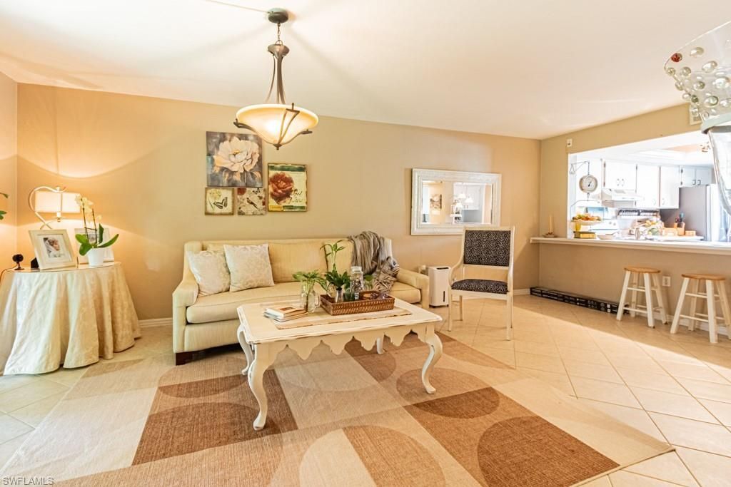 130 Cypress Way E, Unit 1, Naples, FL 34110 Photo