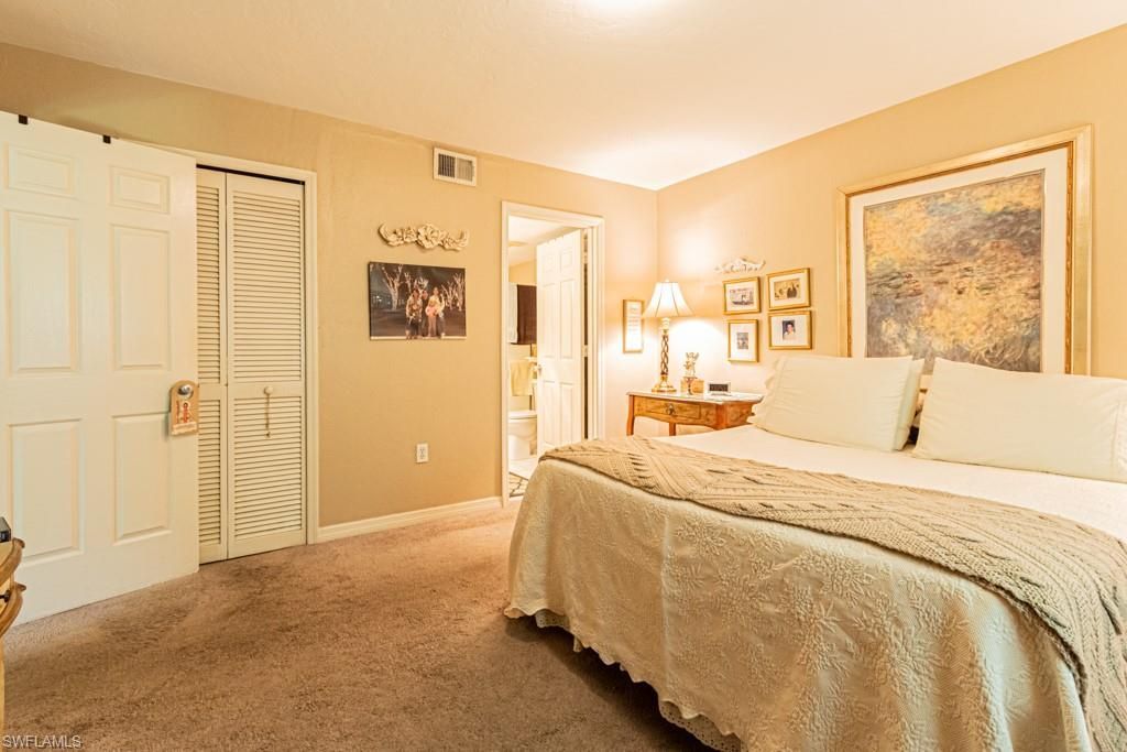 130 Cypress Way E, Unit 1, Naples, FL 34110 Photo