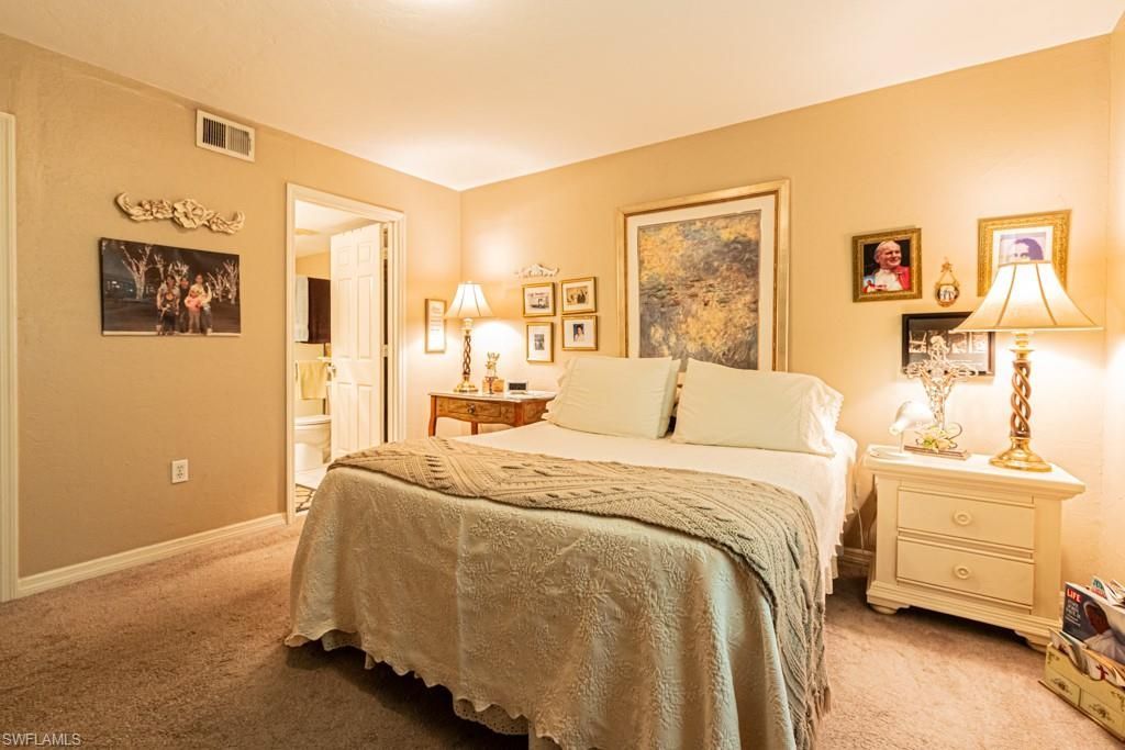 130 Cypress Way E, Unit 1, Naples, FL 34110 Photo