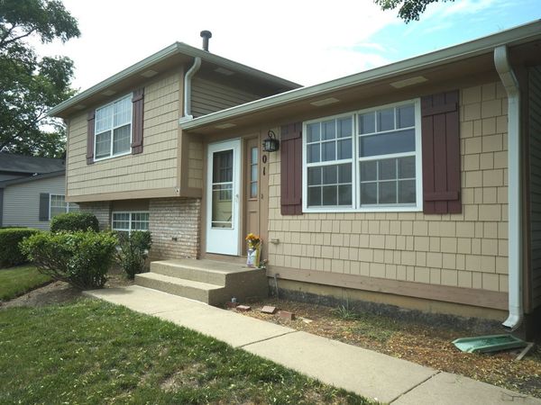 301 Cherrywood Court , Unit 301, Vernon Hills, IL 60061