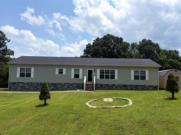 1930 Sail Road, Newport, TN 37821