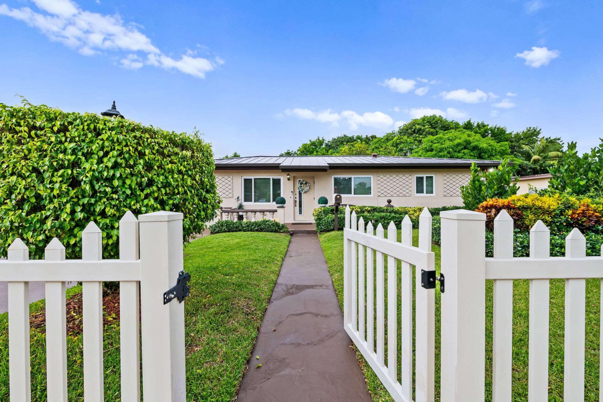 480 Alabama Avenue, Fort Lauderdale, FL 33312 Photo