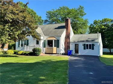 930 Escarpment Drive, Lewiston, NY 14092