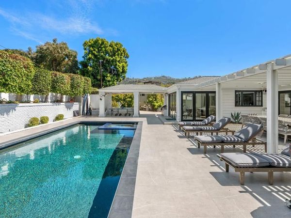2363 Avenida De La Playa, San Diego, CA 92037