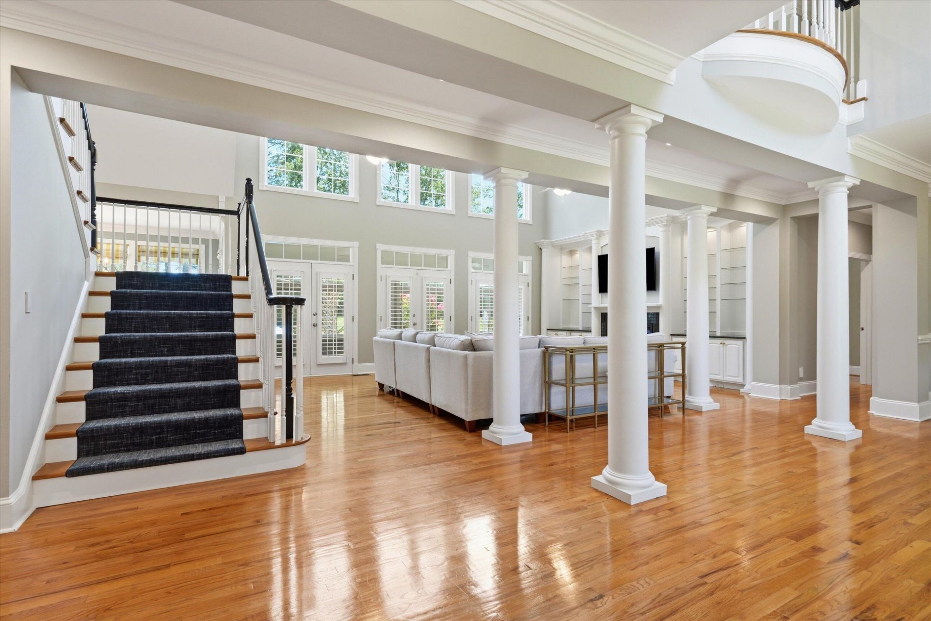 3065 Pignatelli Crescent Photo 15