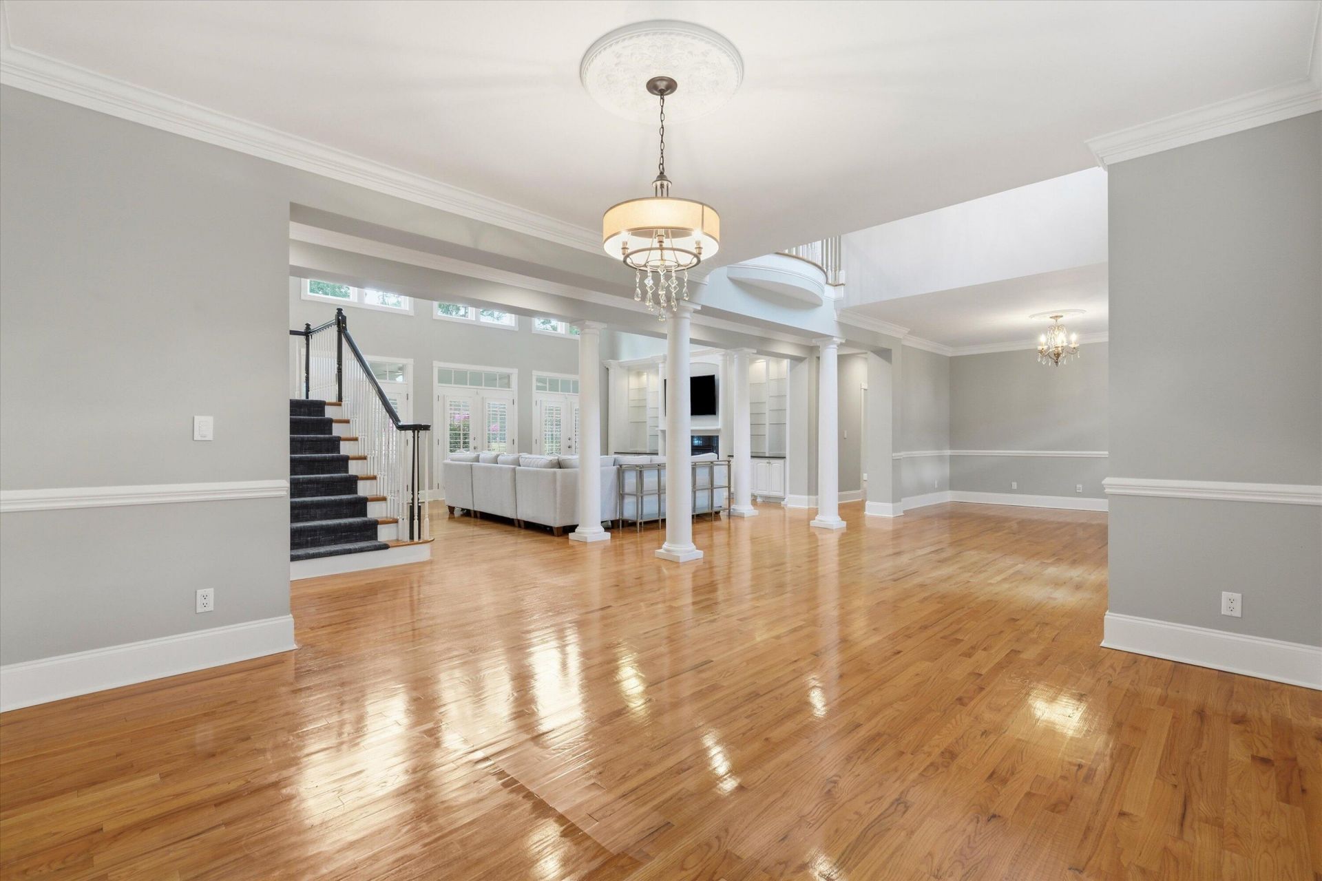 3065 Pignatelli Crescent Photo 17