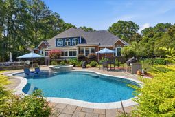 3065 Pignatelli Crescent photo 4